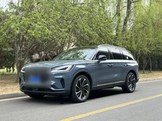 Lincoln Aviator 2024 (8300 км)