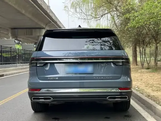 Lincoln Aviator 2024 (8300 км)