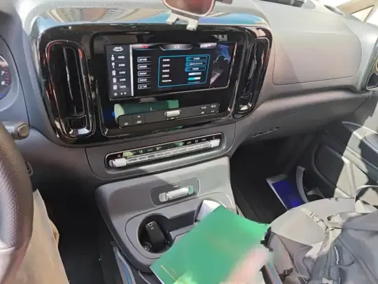 Mercedes-Benz Vito 2024 (18400 км)