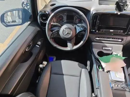 Mercedes-Benz Vito 2024 (18400 км)