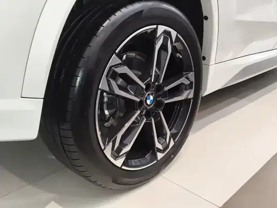 BMW X1 2024 (8100 км)