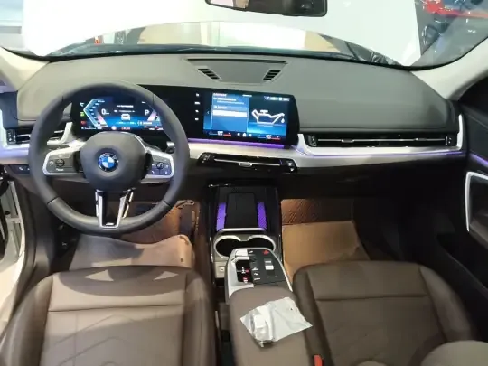 BMW X1 2024 (8100 км)