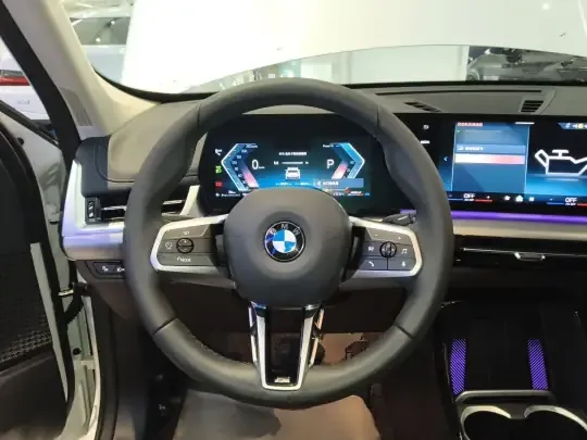 BMW X1 2024 (8100 км)