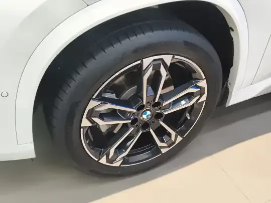 BMW X1 2024 (8100 км)
