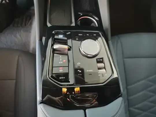 BMW i5 2025 (18800 км)