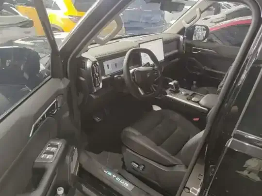 JETOUR Shanhai Traveler C-DM 2024 (21100 км)