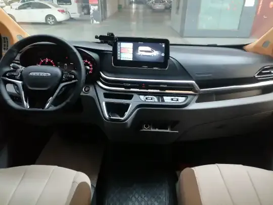 Iveco Fidato 2025 (10300 км)