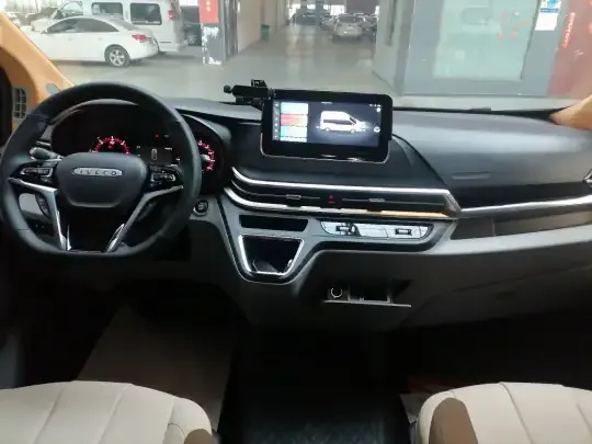 Iveco Fidato 2025 (10300 км)