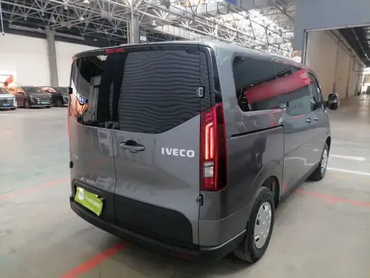Iveco Fidato 2025 (10300 км)