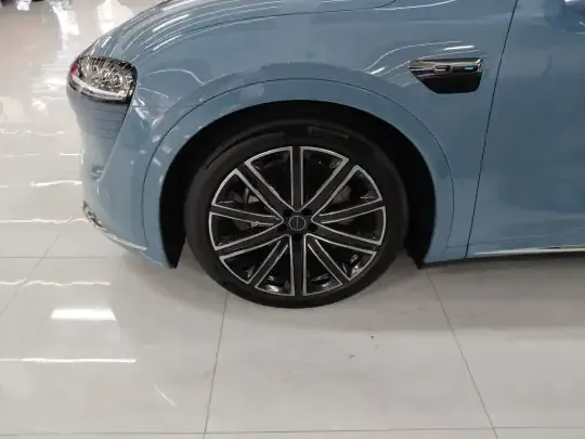 Hima Luxeed R7 2024 (18000 км)