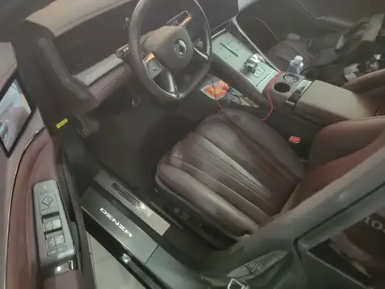 Denza Z9GT 2024 (10300 км)
