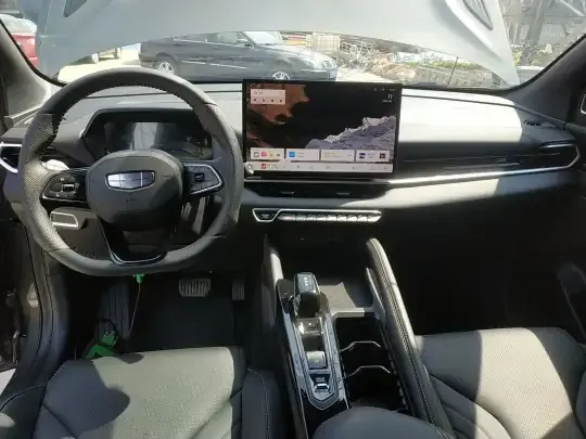 Geely Auto Coolray 2025 (1800 км)