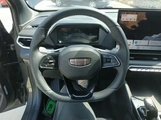 Geely Auto Coolray 2025 (1800 км)