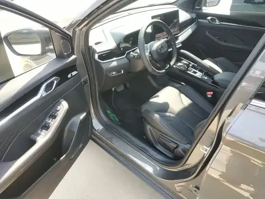 Geely Auto Coolray 2025 (1800 км)