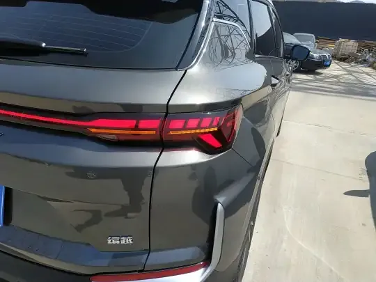Geely Auto Coolray 2025 (1800 км)