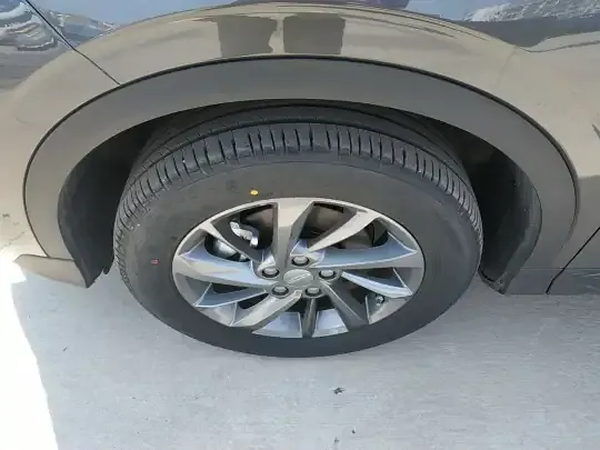 Geely Auto Coolray 2025 (1800 км)