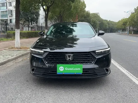 Honda Accord 2025 (19000 км)