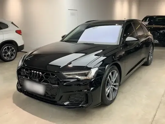 Audi A6 2025 (6500 км)