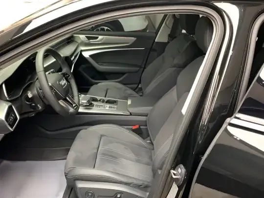Audi A6 2025 (6500 км)