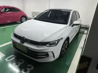 Volkswagen Golf 2025 (3300 км)