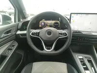 Volkswagen Golf 2025 (6100 км)
