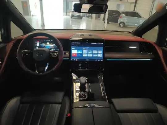 GAC Trumpchi M8 2025 (10800 км)