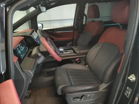 GAC Trumpchi M8 2025 (10800 км)