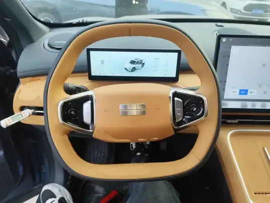 Geely Galaxy Xingjian 7 EM-i 2025 (20700 км)