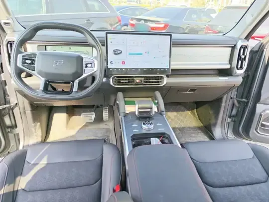 JETOUR Traveler 2024 (13400 км)