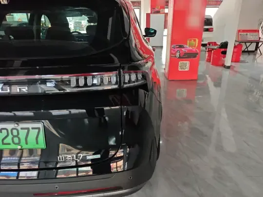 JETOUR Shanhai L7 2024 (6100 км)