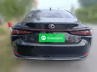 Lexus ES 2025 (22800 км)