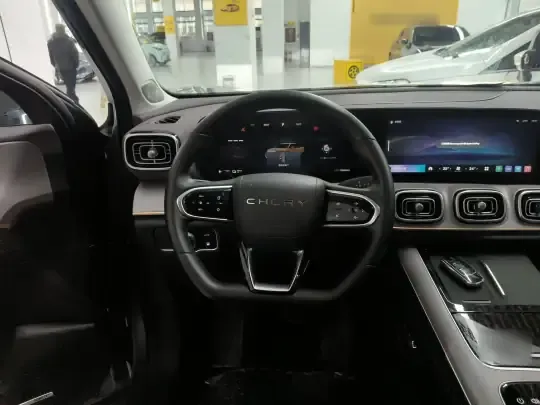 Chery Tiggo 9 C-DM 2025 (13600 км)