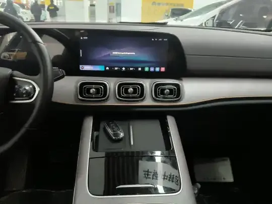 Chery Tiggo 9 C-DM 2025 (13600 км)