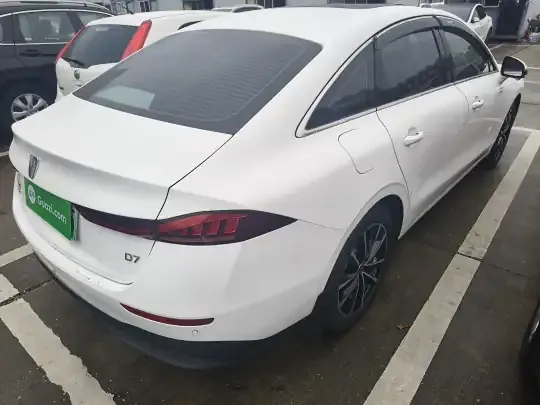 Roewe D7 2025 (5700 км)