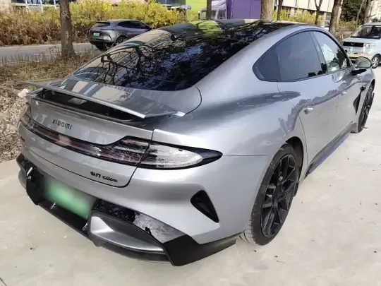 Xiaomi Auto SU7 Ultra 2025 (7400 км)
