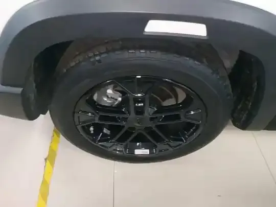 Geely Auto Cowboy 2025 (6800 км)