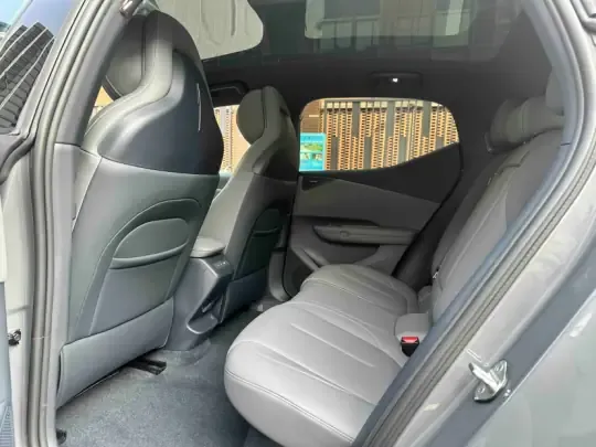 Lynk & Co Z20 2025 (9100 км)