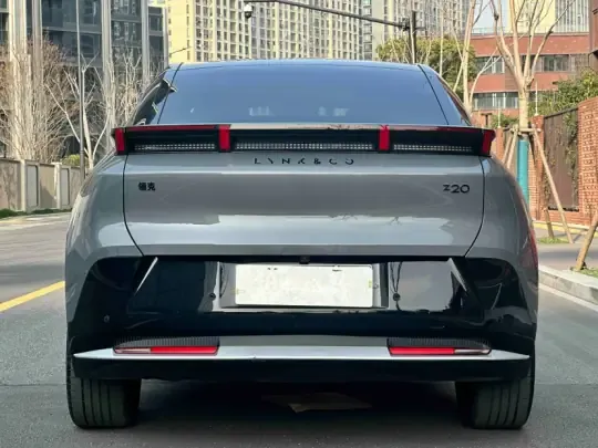 Lynk & Co Z20 2025 (9100 км)