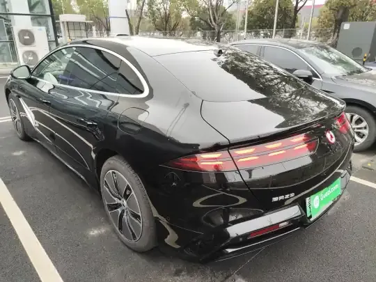 Denza Z9 2024 (9500 км)