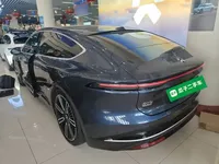 Nio ET9 2025 (25700 км)