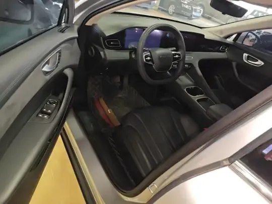 Roewe D7 2025 (8500 км)