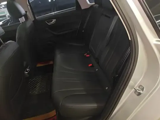Roewe D7 2025 (8500 км)