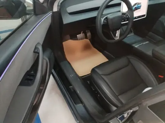 Tesla Model 3 2025 (16299 км)