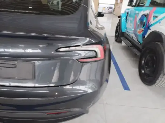 Tesla Model 3 2025 (16299 км)
