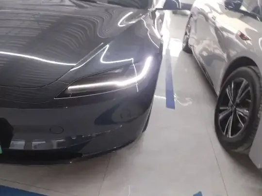 Tesla Model 3 2025 (16299 км)