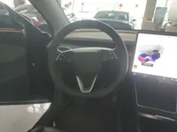 Tesla Model Y 2025 (31400 км)