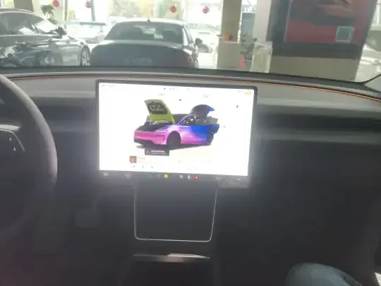 Tesla Model Y 2025 (31400 км)