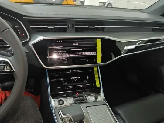 Audi A6L 2025 (1200 км)