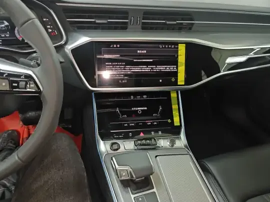 Audi A6L 2025 (1200 км)