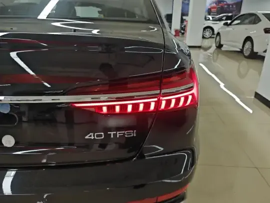 Audi A6L 2025 (1200 км)
